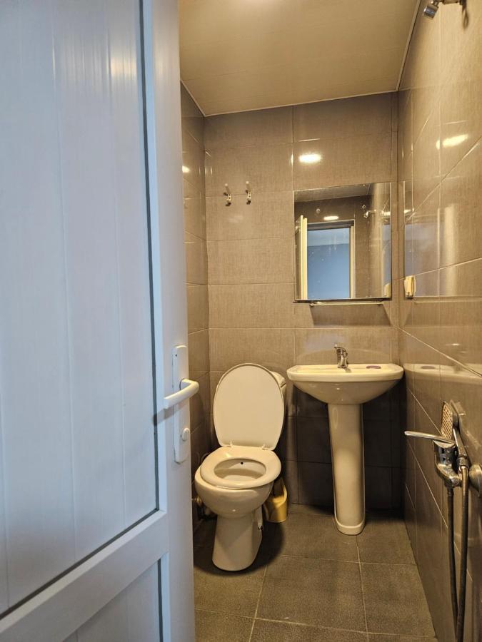 Guest House 2 Floor Batumi Eksteriør billede