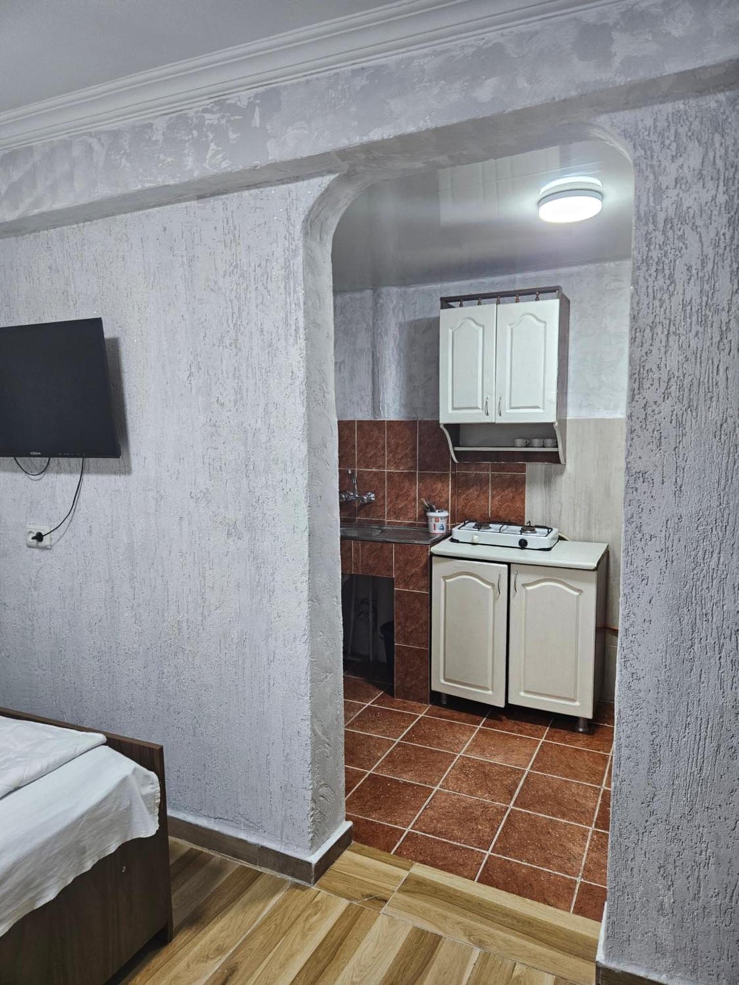 Guest House 2 Floor Batumi Eksteriør billede