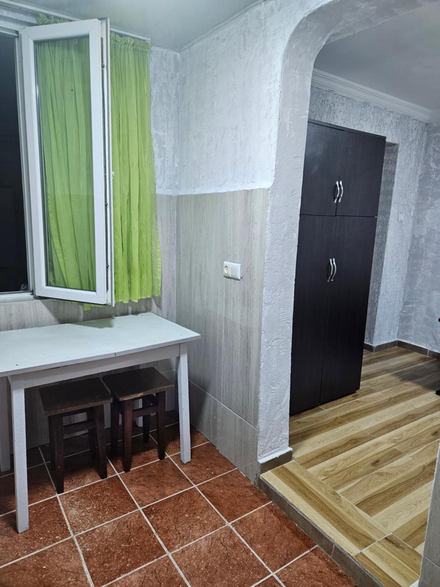 Guest House 2 Floor Batumi Eksteriør billede