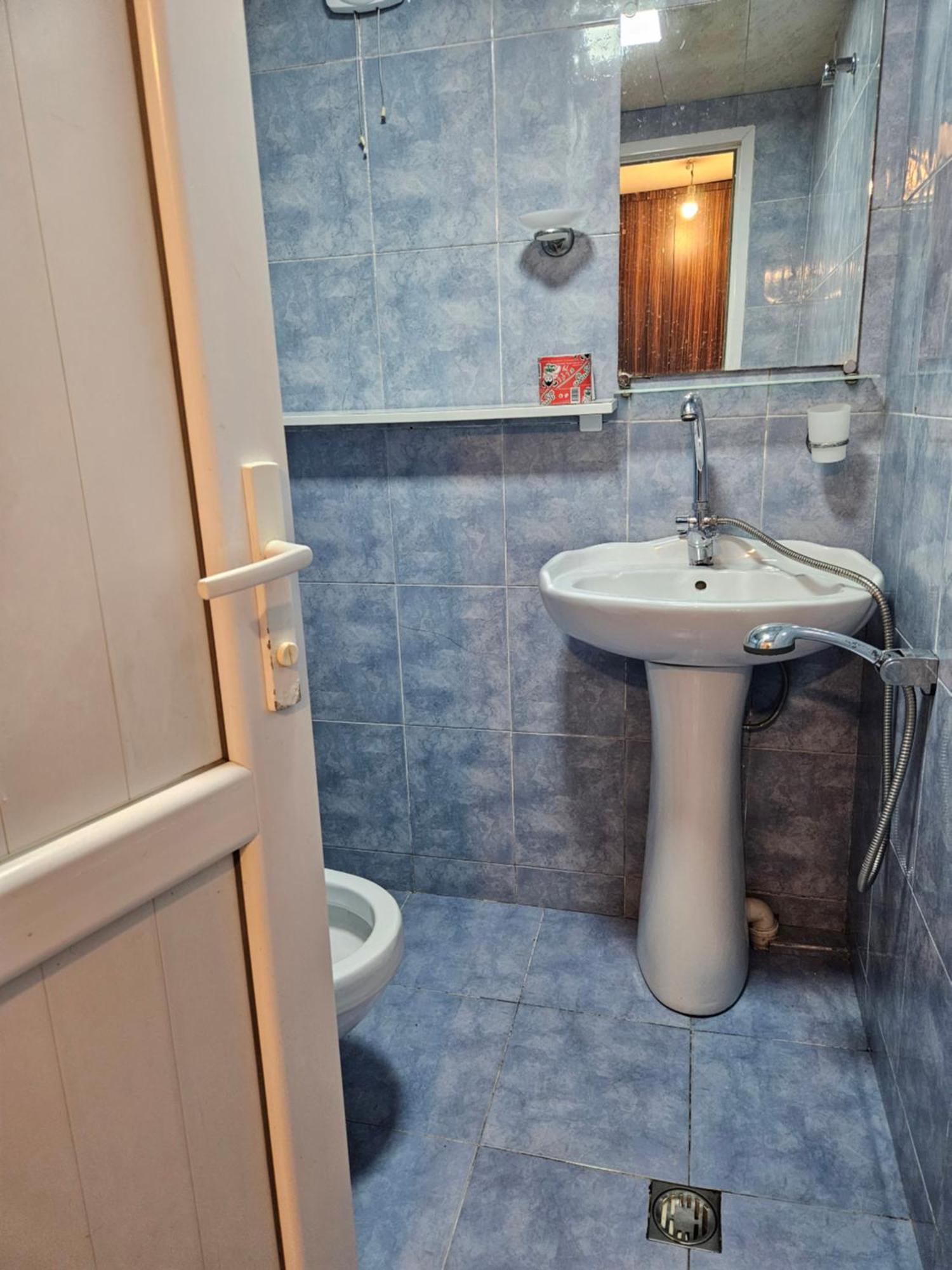 Guest House 2 Floor Batumi Eksteriør billede