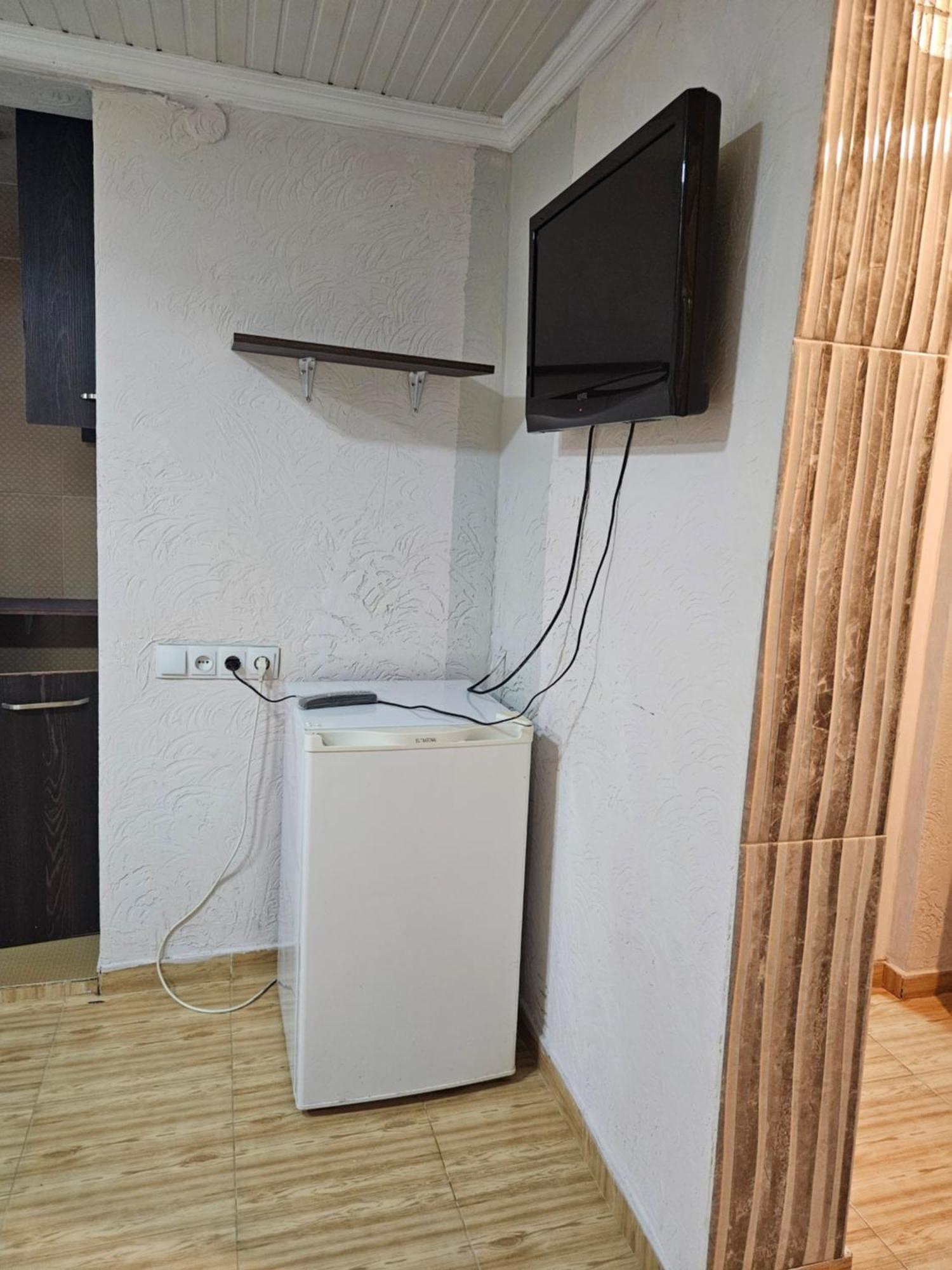 Guest House 2 Floor Batumi Eksteriør billede